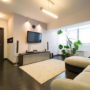 Апартаменты Nadezhda On Nauryzbai Batyr 37 Near The Arbat, Алматы