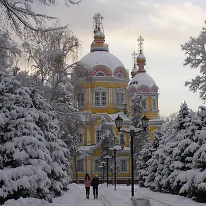 Апартаменты Nadezhda On The Nauryzbai Batyr 63, Алматы